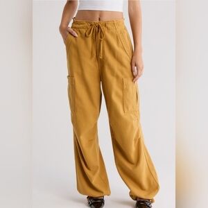 Mother Munchie Nerdy Cargo Wood Thrush Jeans Size 27